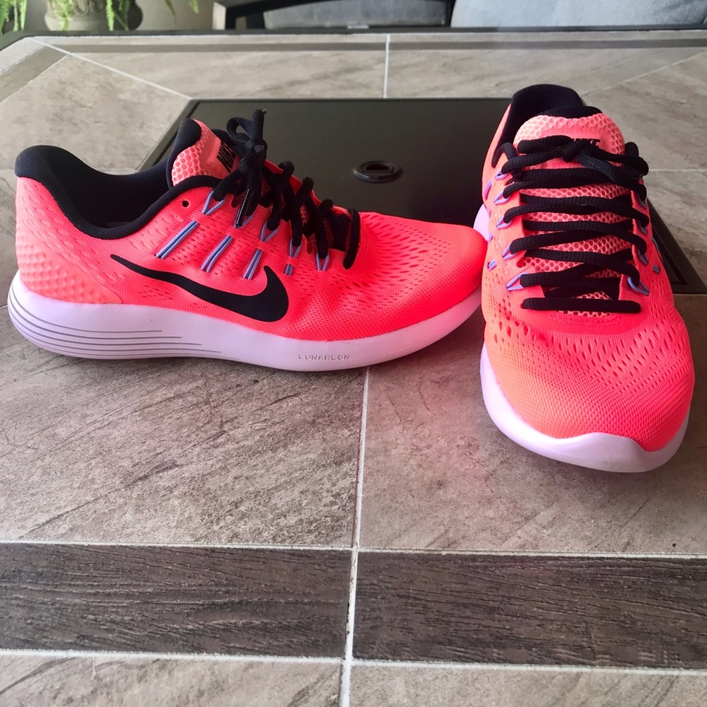 Nike Women's Athletic Shoes - neon coral and Black, pink sole